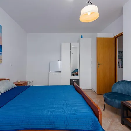 2 Bedroom Gorgeous In *