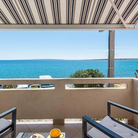 2 Bedroom Gorgeous In