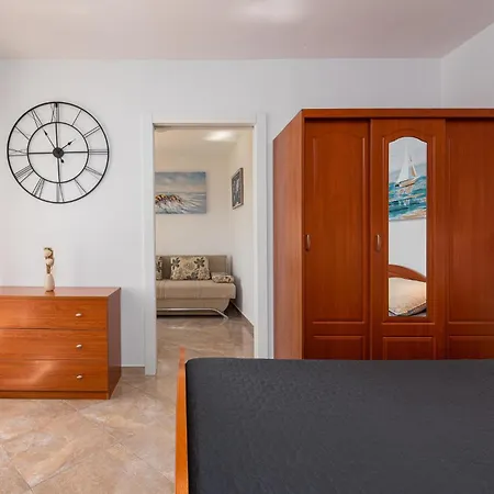 2 Bedroom Gorgeous In アパート *