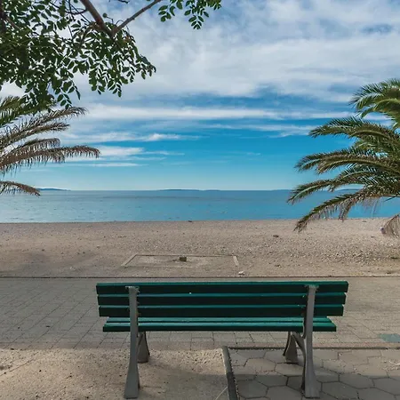 2 Bedroom Gorgeous In *