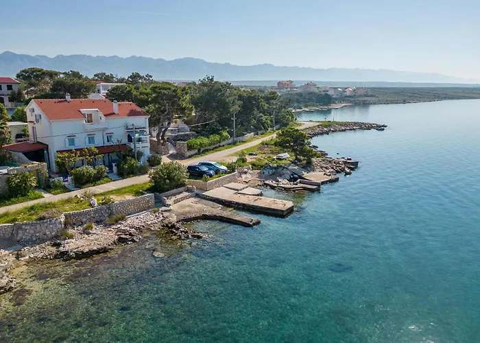 2 Bedroom Gorgeous In Košljun